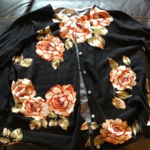 XXL black and peach/pink floral cardigan